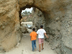 Frank and Jordan explore Laguna Beach.